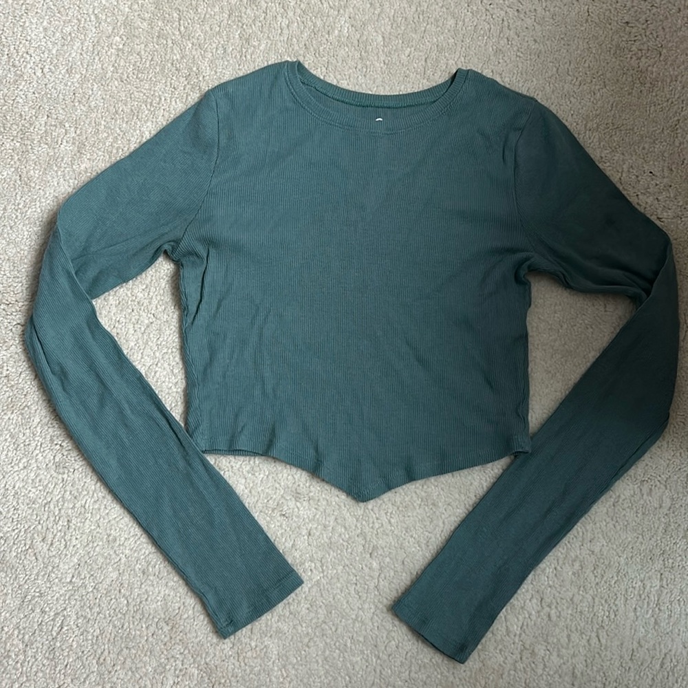 Hollister Baby Tee